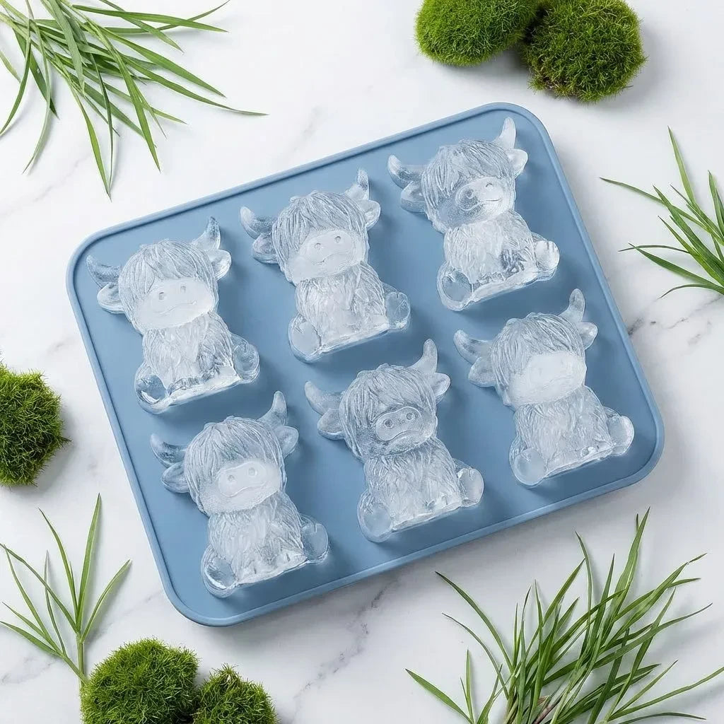 6‐Cavity Mini Highland Cow 3D Ice Cube & Dessert Mold