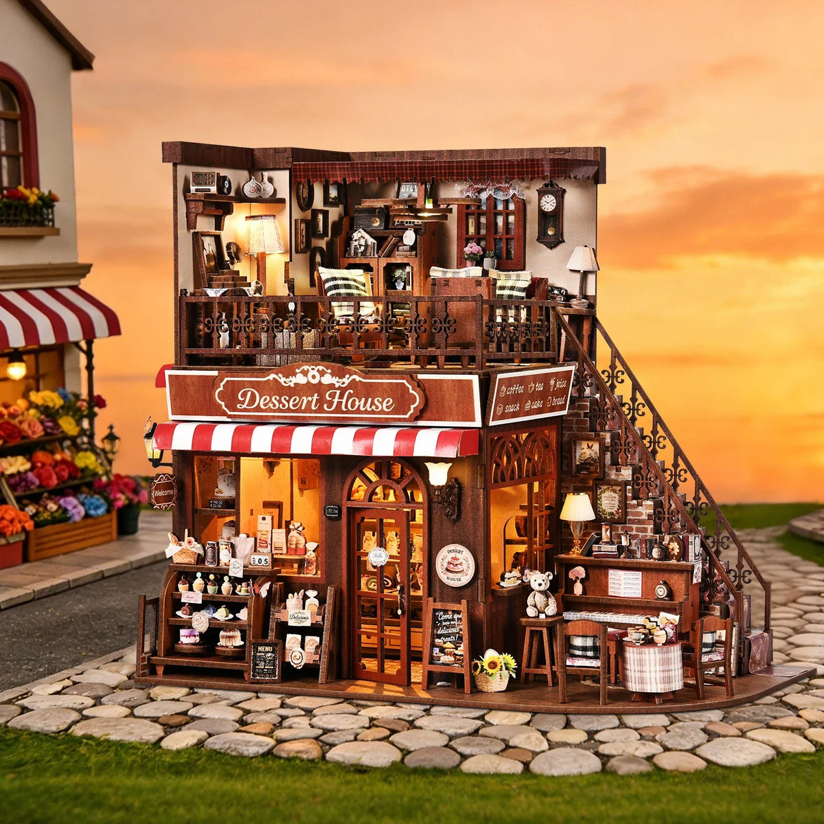 Nookoria™ Cozy Cake Shop Book Nook Kit